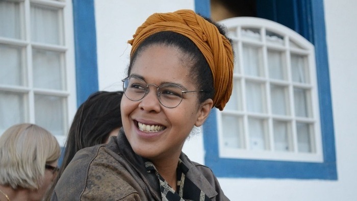 Djaimilia Pereira de Almeida: biografia e obras (leitura obrigatória Fuvest 2026-2029)