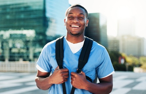 estudante de curso da área da saúde