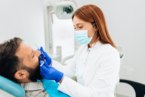 consulta com odontóloga, áreas odontologia